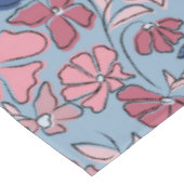 Roze en Blauwe Hand Getrokken Bloemen Block Print Tafelkleed (Gekanteld)