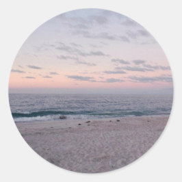 'Roze en blauwe strand op zonsopgang' Stickers
