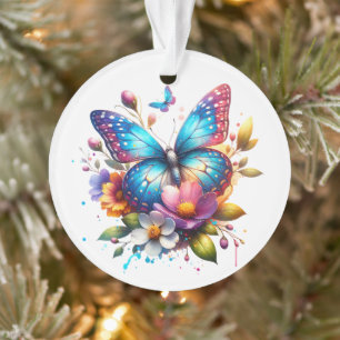 Roze en blauwe vlinder in bloemen gepersonaliseerd ornament