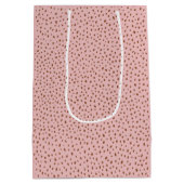 Roze en Boho Terracotta Bruin Stippen Baby shower Medium Cadeauzakje (Achterkant)