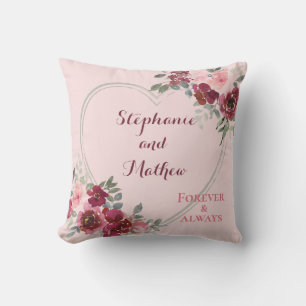 Roze en Bourgogne Floral Heart gepersonaliseerd Kussen
