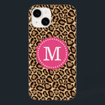 Roze en Bruin Luipaard Print Monogram Case-Mate iPhone Case<br><div class="desc">Cute girly trendy chic leopard animal print patroonachtergrond en uw aangepaste gepersonaliseerde naam monogram in een cirkelvormig lijst met poka dot border. Klik de Customize knoop van het om doopvonten en kleuren in creëer uw eigen unieke één van een soortontwerp te veranderen.</div>