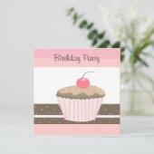 Roze en chocolade Cupcake Birthday Uitnodiging (Staand voorkant)