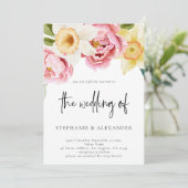 Roze en Geel Bloemen Script QR Code Bruiloft Kaart (Staand voorkant)