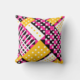 Roze en geel geruit kussen