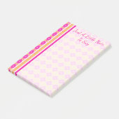Roze en geel geschilderde diamanten post-it® notes (Schuin)