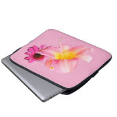 Roze en gele bloem laptop sleeve (Voorkant onderkant)