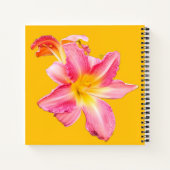 Roze en gele bloem notitieboek (Achterkant)