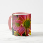 Roze en gele herfstbloemen Mok (Voorkant links)