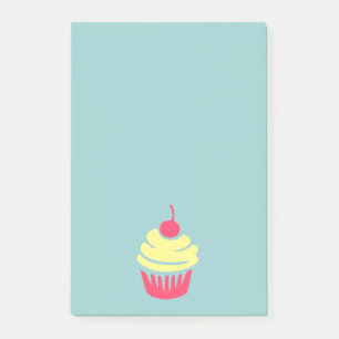 Roze en gele koekjes met Cherry op Bovenkant Post-it® Notes