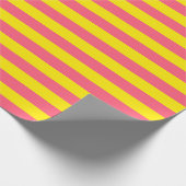 Roze en gele strepen ontwerp cadeaupapier (Hoek)