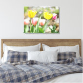 Roze en gele Tulpen Canvas Afdruk (Insitu (Slaapkamer))