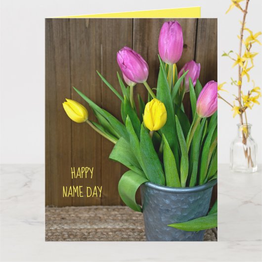 roze en gele tulpen in bucket Name Day Kaart (Gele Bloem)