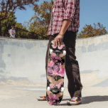 Roze en Gouden Folie Bloemen Vlinderpatroon Persoonlijk Skateboard<br><div class="desc">Roos Gold en Gold Foil Girly Floral Butterfly Pattern. Dit Schattigee Blush Pink Butterflies and Flowers Pattern is ideaal voor een verjaardagscadeau voor een meisje.</div>