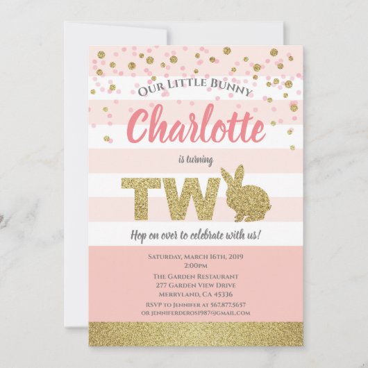Roze en gouden konijnenmeisje 2e verjaardag uitnod kaart (Voorkant)