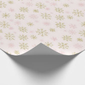 Roze en gouden sneeuwvlokken cadeaupapier (Hoek)