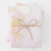 Roze en goudkleurig inpakpapier vel (In situ)