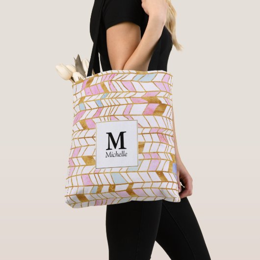 Roze en goudkleurige Canvas tas van het Monogram P (Dichtbij)