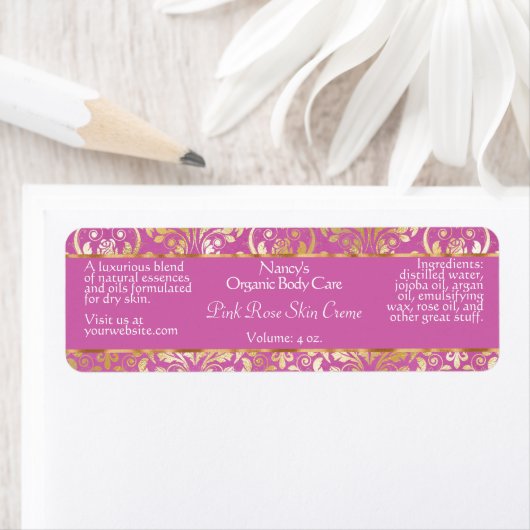 Roze en goudkleurige zeep en cosmetische labels -  (Insitu)