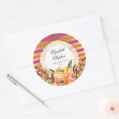 Roze en goudmetaalstrips met Florals Wedding Ronde Sticker (Envelop)