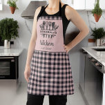 Roze en Grijze Buffel Plaid Keukennaam Schort<br><div class="desc">Introductie van onze stijlvolle Pink and Grey Buffalo Plaid Kitchen Name Schort, een must-have accessoire voor de moderne chef-kok. Dit schort is gemaakt van hoogwaardige materialen en combineert klassiek buffelplaid design met een gepersonaliseerde touch. Het schort is gemaakt voor zowel stijl als functionaliteit en heeft een tijdloos roze en grijs...</div>