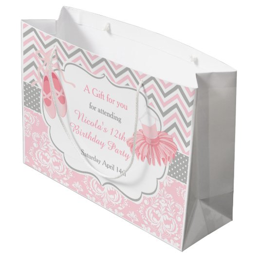 Roze en Grijze Chevron Ballerina Verjaardag Bedank Groot Cadeauzakje (Achterkant Gekanteld)