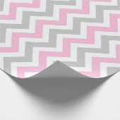 Roze en grijze chevron cadeaupapier (Hoek)