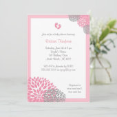 Roze en grijze Dahlia Baby shower Uitnodigen met v Kaart (Staand voorkant)