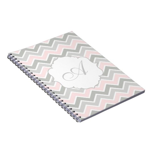 Roze en grijze zigzag Chevron Monogram Notitieboek (Rechterzijde)