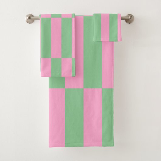 Roze en groen gestreept geometrisch patroon bad handdoek (Insitu)