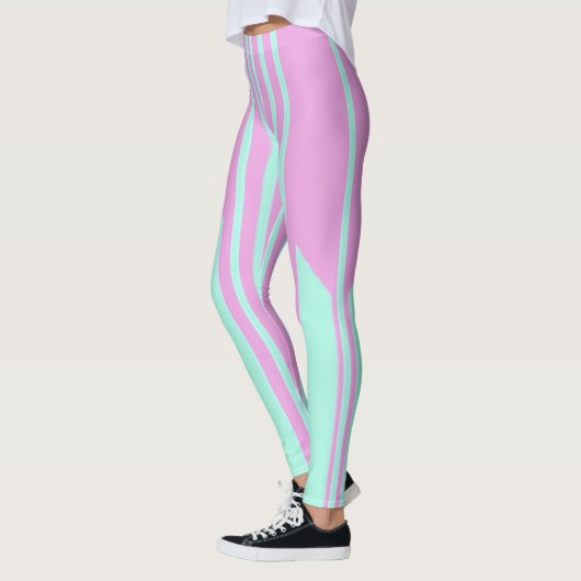 Roze en groen gestreepte leggings (Links)