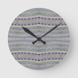 Roze en groen hartpatroon ronde klok