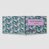 Roze en groene camouflage bruiloft gastenboek (Volledig)