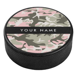 Roze en groene camouflage personaliseer je naam hockey puck