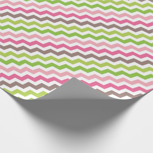 Roze en groene Chevron Stripe Cadeaupapier (Hoek)