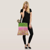 Roze en groene chic plezier tote bag (Op model)