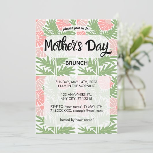 Roze en groene Floral Moederdag Brunch Uitnodiging (Staand voorkant)