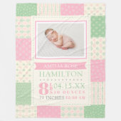 Roze en Groene Geboortestatistieken Foto Baby Fleece Deken (Voorkant)
