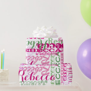 Roze en Groene Meisjesnaam Collage Allover Afdrukk Cadeaupapier