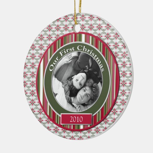 Roze en Groene Onze eerste kerstversiering Keramisch Ornament (Links)