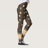 Roze en groene pasta poka dots op bruin leggings (Rechts)