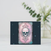 Roze en Groene Schedel  Celestial Halloween Feestdagenkaart (Staand voorkant)