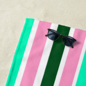 Roze en groene strepen strandlaken (In situ)