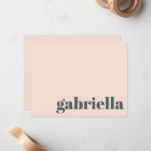 Roze en groene vetgedrukte typografie gepersonalis notitiekaartje (Voorkant / Achterkant in situ)