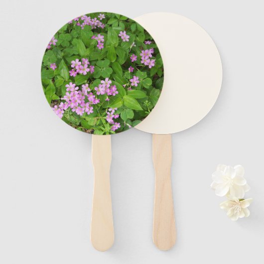 Roze en groene wilde bloem ontwerp op een programm handwaaier (Voorkant en achterkant)