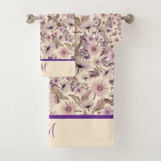 roze en lavendelbloem met monogram bad handdoek (Insitu)