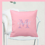 Roze en Lavender Multi Colour Monogram Naam Kussen<br><div class="desc">Dit prachtige en verfijnde ontwerp biedt unieke meerkleurige letters voor de Monogram en Voornaam. De kleuren zijn zacht en zacht als een bloem. Eventuele ontwerpvragen of speciale verzoeken,  alleen e-mail: charmdesignstudio@rcn.com en we zullen graag helpen.</div>