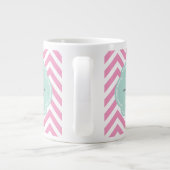 Roze en Mint Chevron Aangepast monogram Grote Koffiekop (Achterkant)