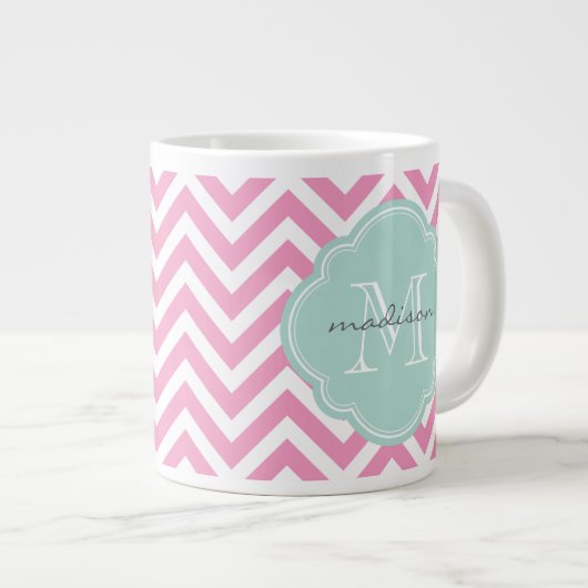 Roze en Mint Chevron Aangepast monogram Grote Koffiekop (Voorkant rechts)