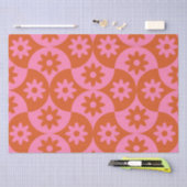 Roze en Oranje bloemen op Mid Century Scallop Tissuepapier (Craft)